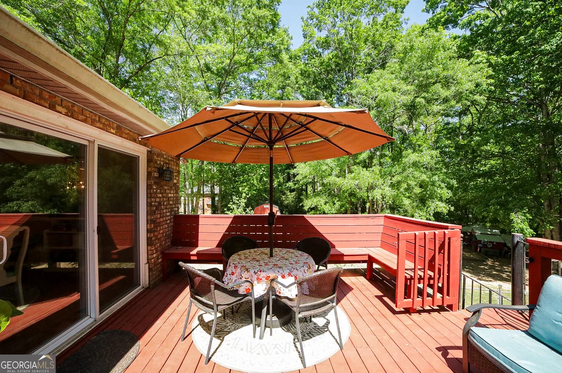 Photo of 298 Hudson River Drive