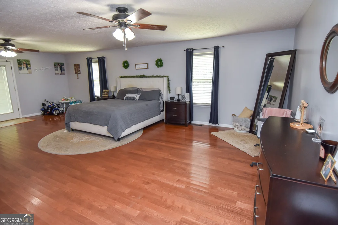 Photo of 1579 Van Buren Road