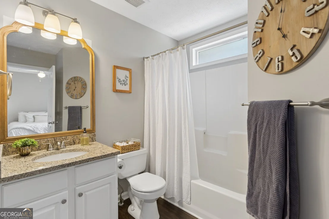 Photo of 1418 Glenover Circle