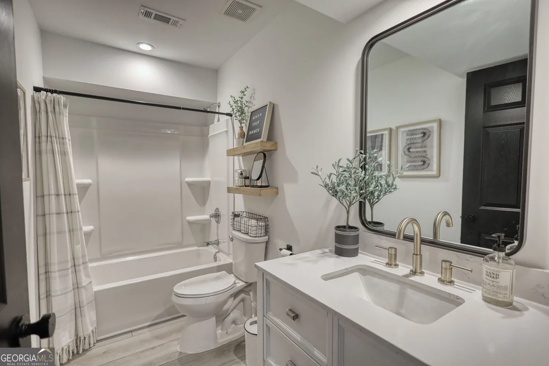 Photo of 3323 Shoals Ridge Drive