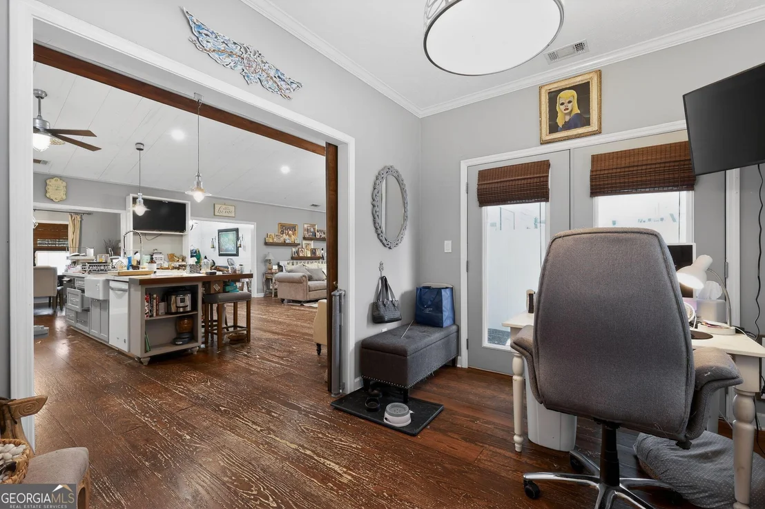 Photo of 645 King Road