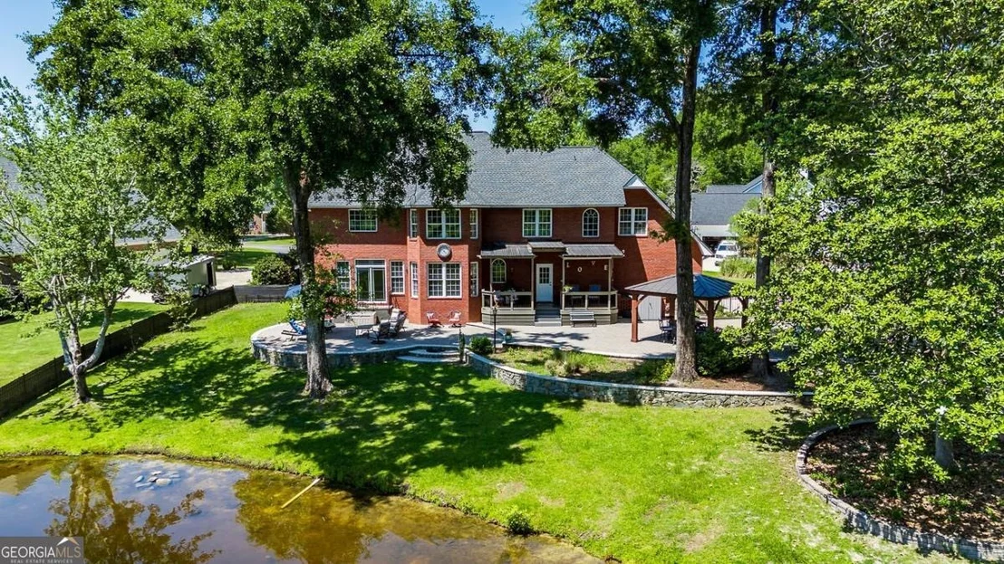 Photo of 152 Cambridge Drive