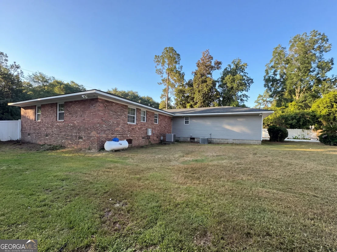 Photo of 1625 Windsor Drive