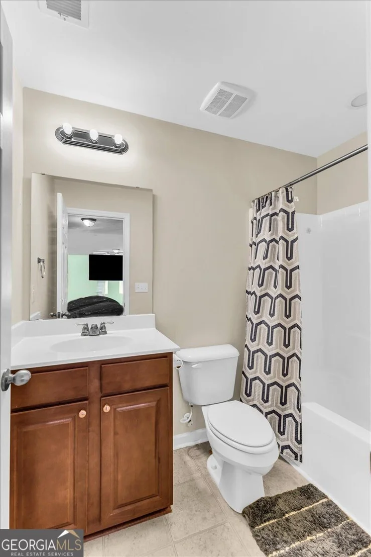 Photo of 413 Lions Den Drive