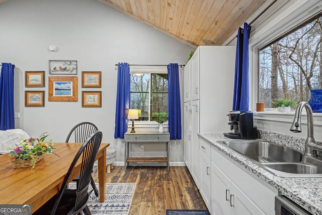 Photo of 84 Creekside Lane