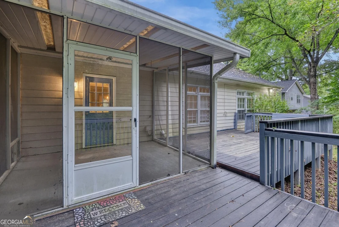Photo of 2880 Highpoint Road