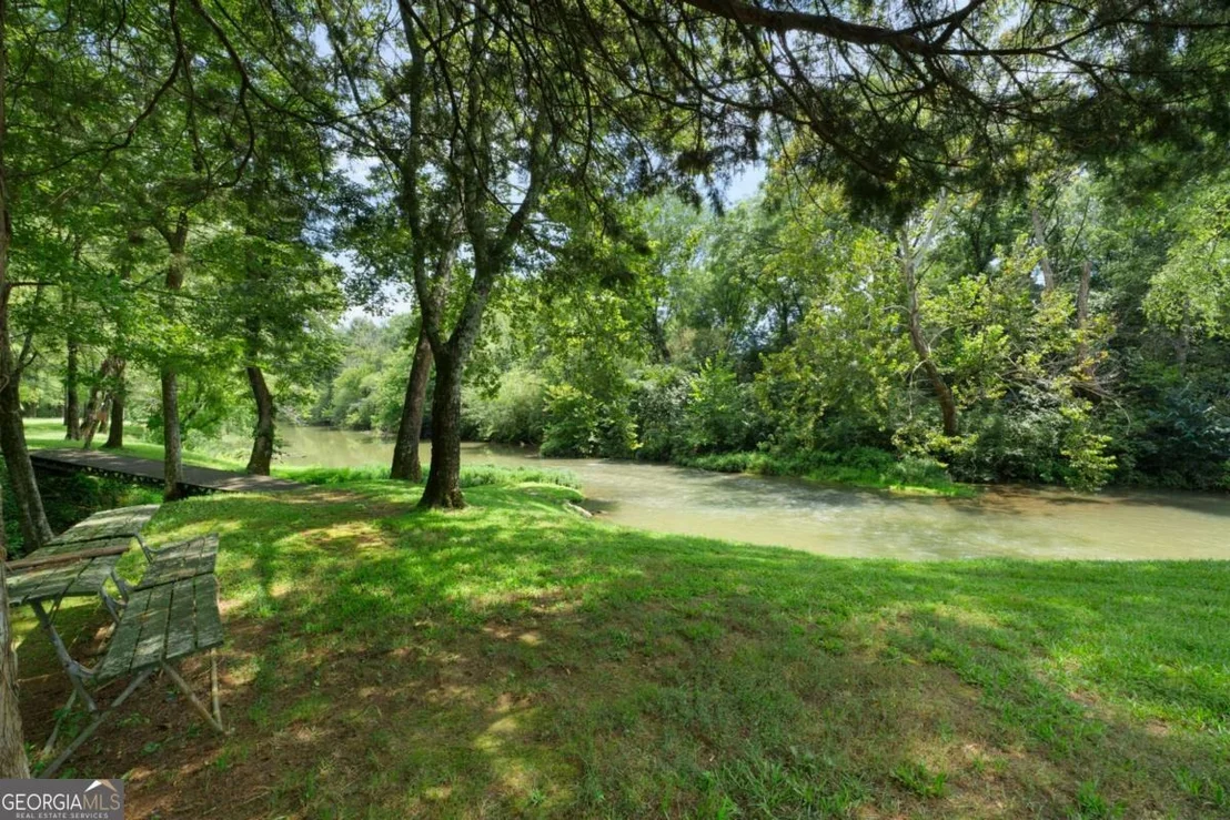 Photo of 2059 Cave Spring Road