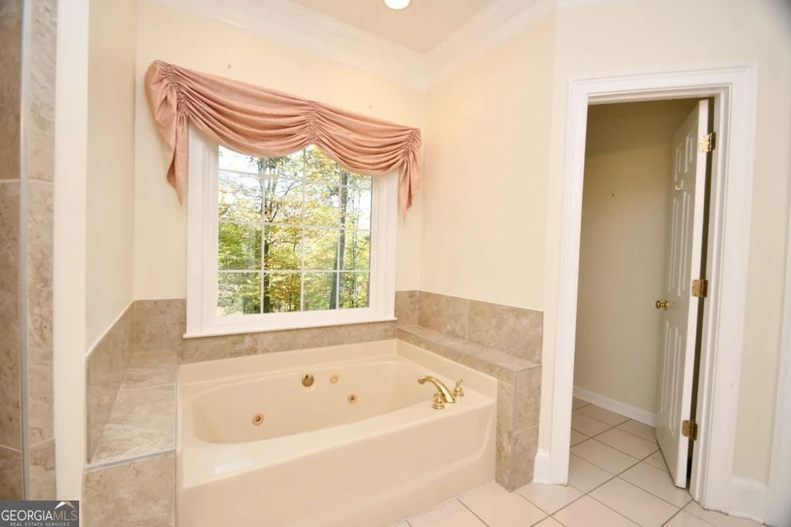 Photo of 218 Thornhill Drive