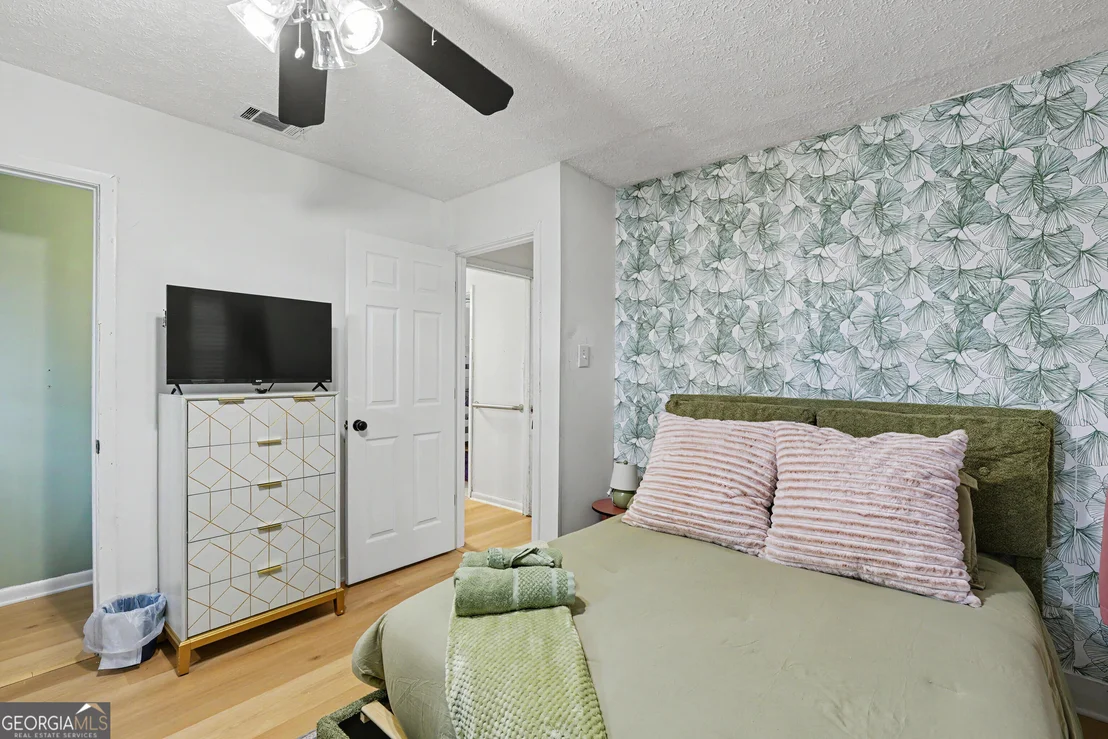 Photo of 200 Melrose Place