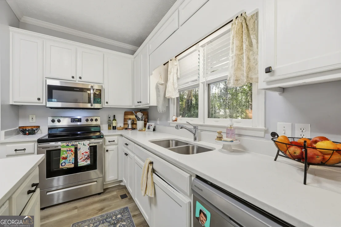 Photo of 1607 White Oak Drive