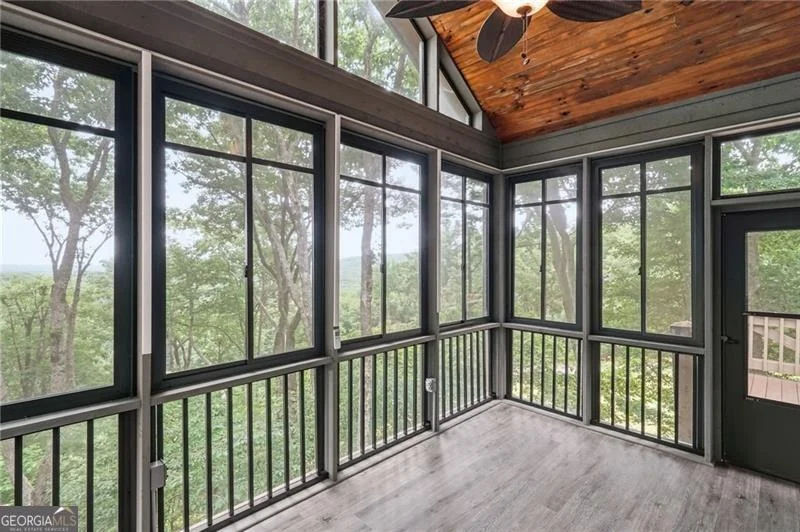 Photo of 861 Summit Drive