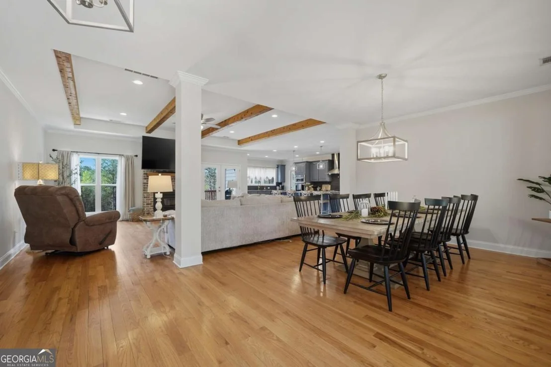 Photo of 2865 Flatbottom Road