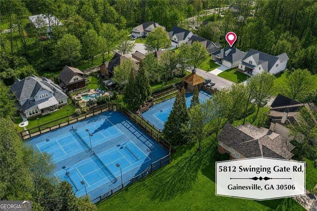 Photo of 5812 Swinging Gate Road