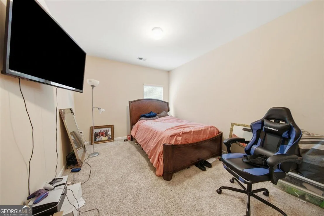 Photo of 1126 Paramount Drive