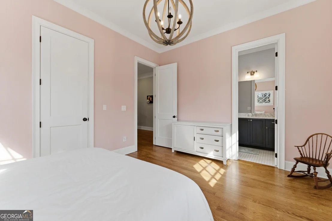 Photo of 1205 Oldfield Road