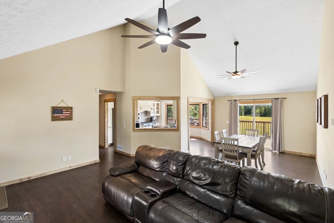 Photo of 2845 Hearn Road NW