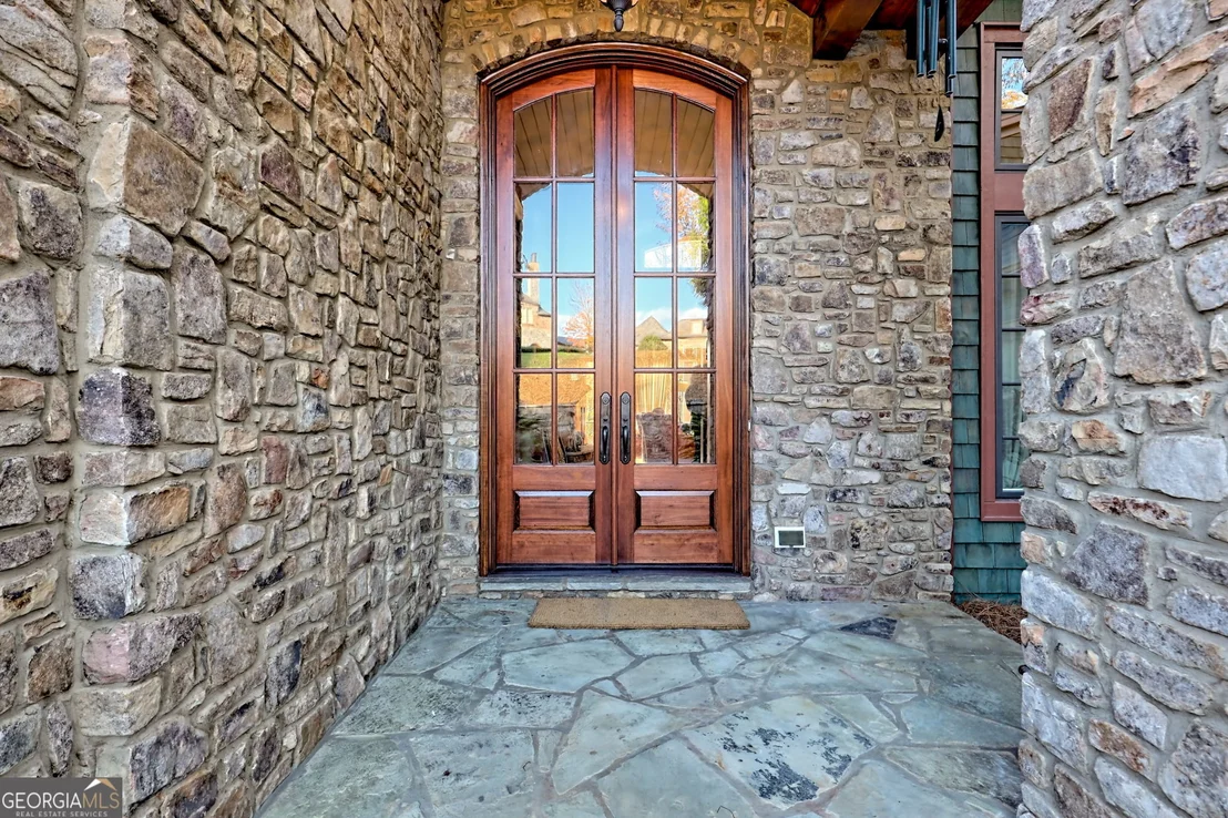 Photo of 689 Waterfall Drive