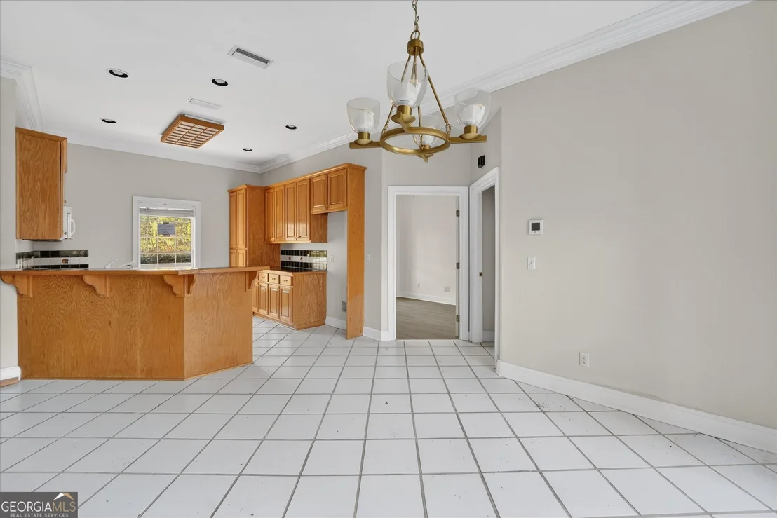 Photo of 1047 Juniper Lane