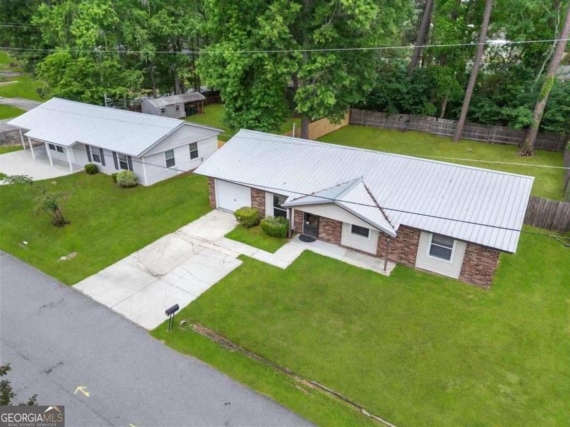 Photo of 320 W Whatley Street