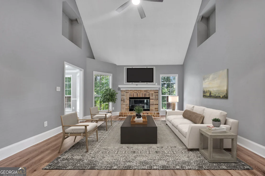 Photo of 1770 River Bluff Road