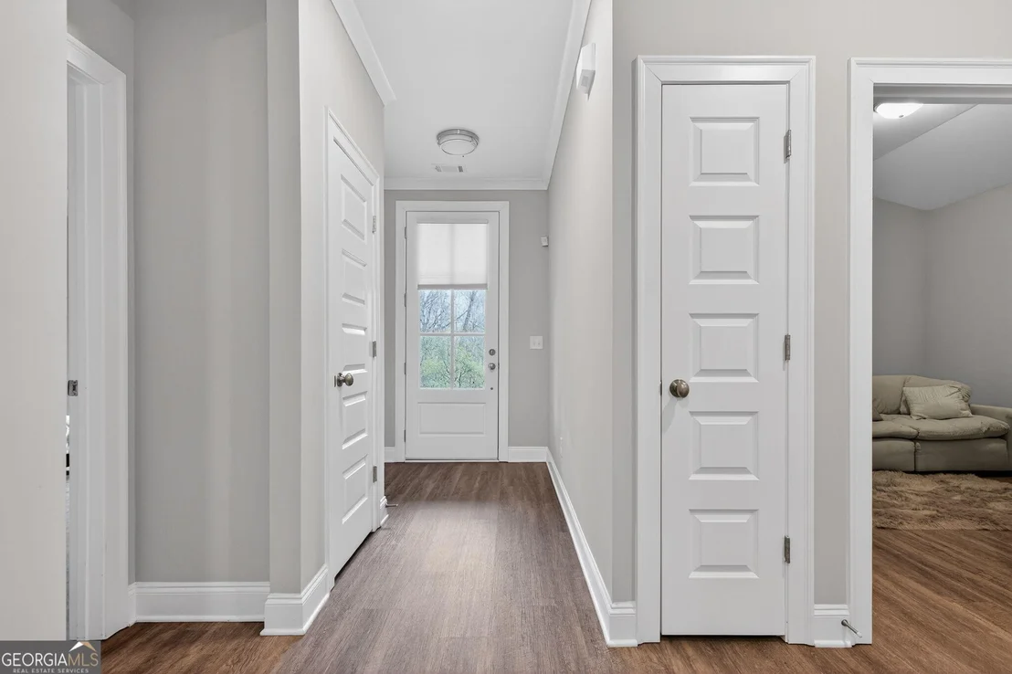 Photo of 325 Edgewater Drive