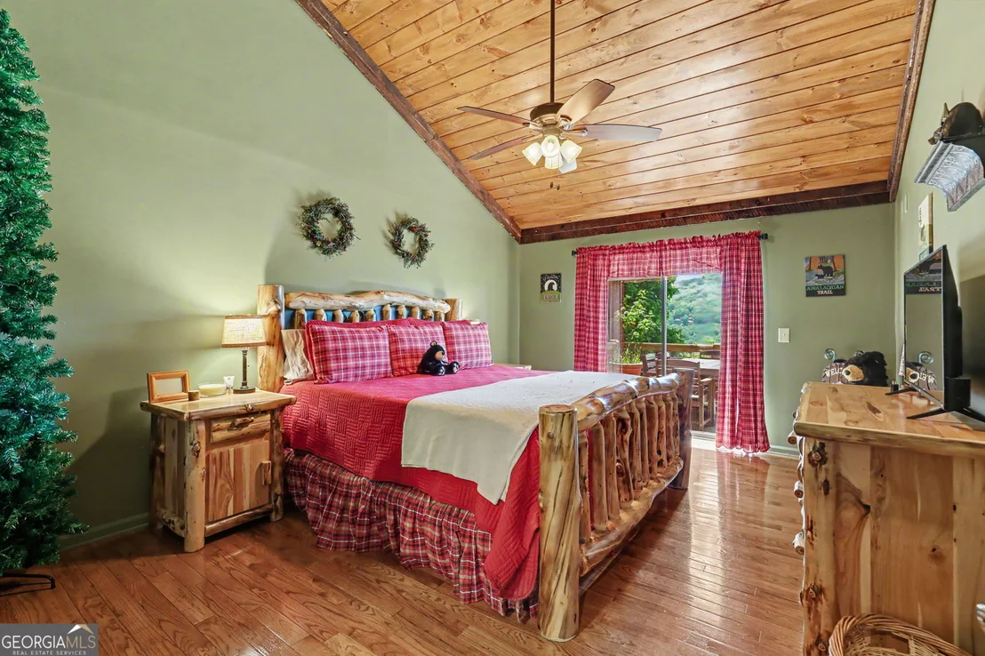 Photo of 2379 Ridgepole Drive