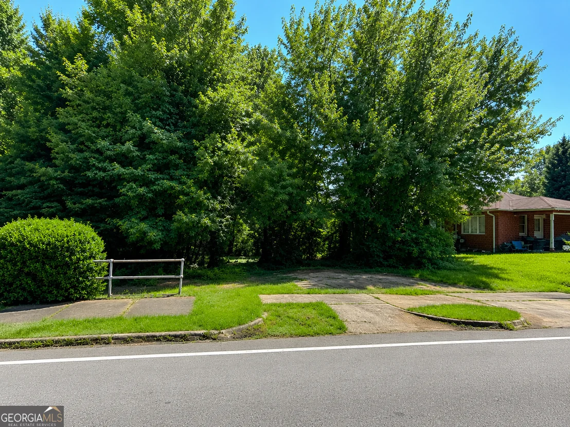 Photo of 1399 Mize Road