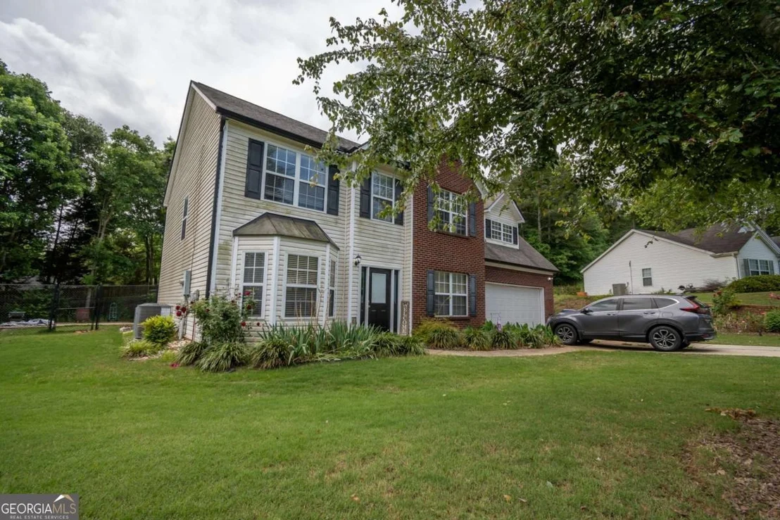 Photo of 421 Regan Drive