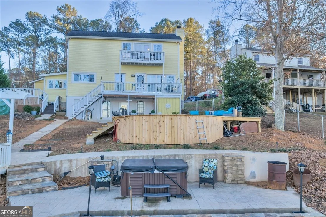 Photo of 330 Greentree Parkway