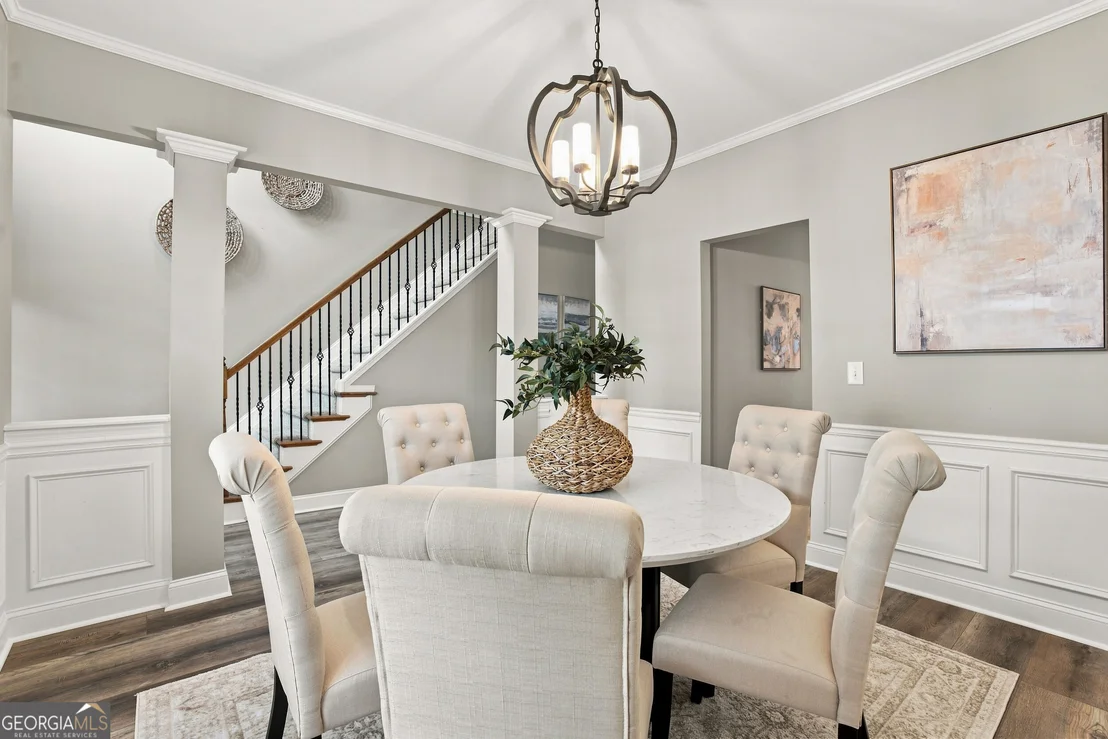 Photo of 423 Crestmont Lane