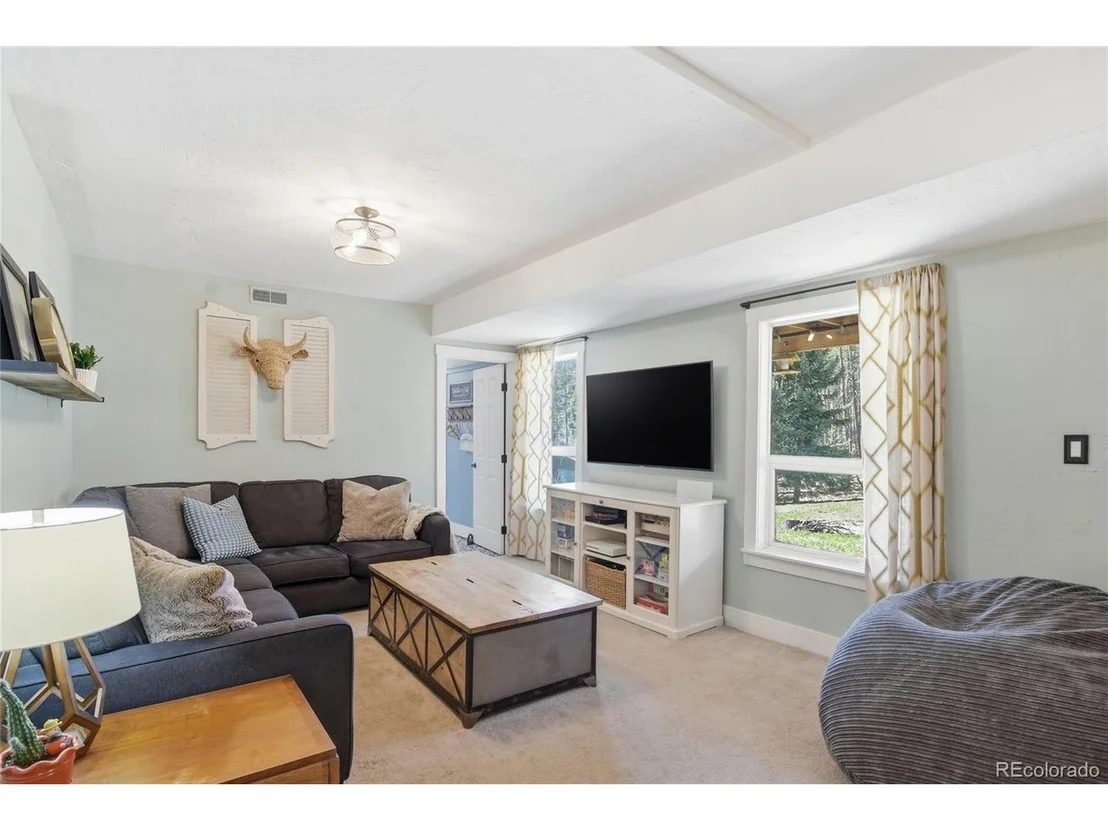 Photo of 34978 Forest Estates Rd