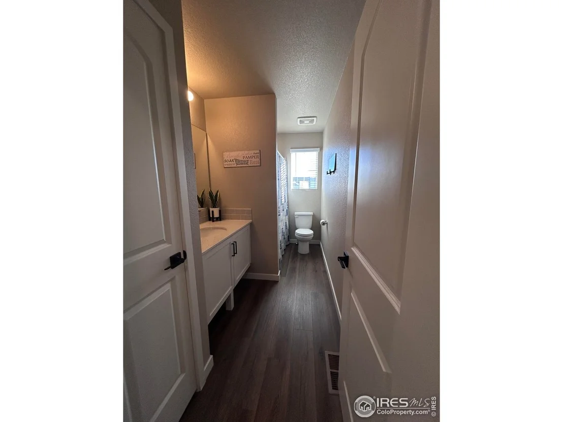 Photo of 1202 Coyote Ln
