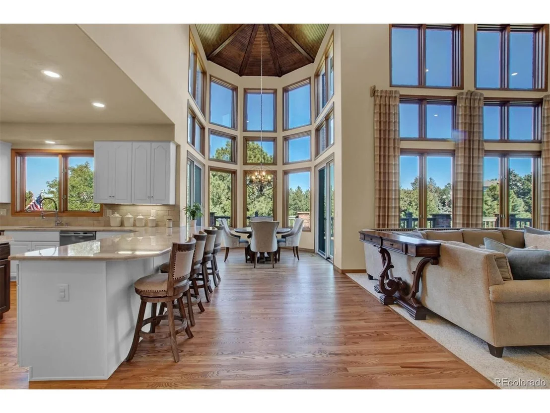 Photo of 8 Red Tail Dr