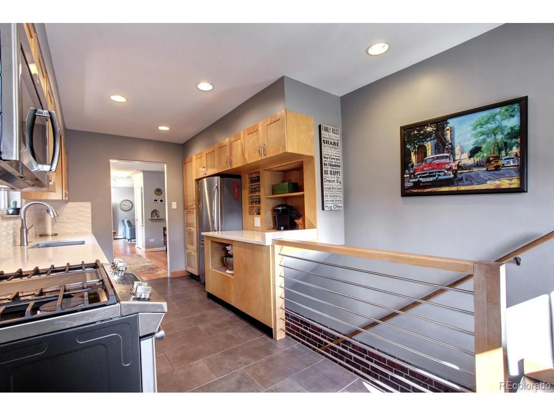 Photo of 1300 Elm St