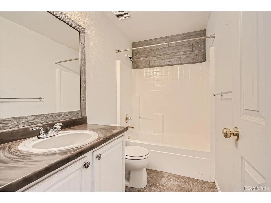 Photo of 10484 Tracewood Cir