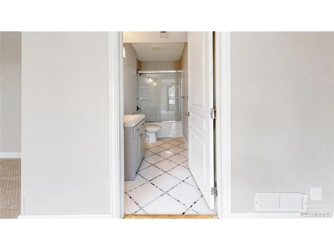 Photo of 15548 W 75th Pl