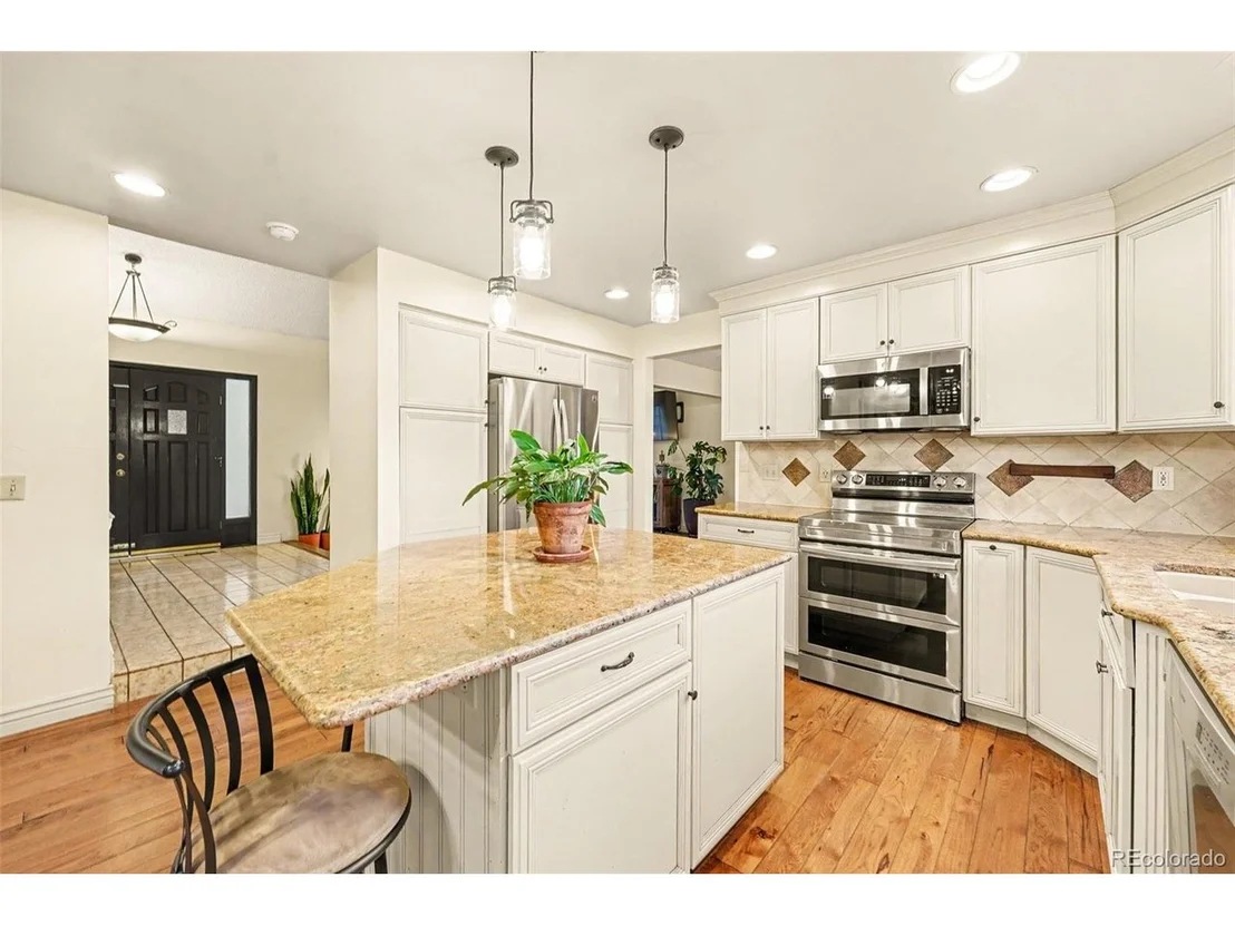 Photo of 454 Old Stone Dr