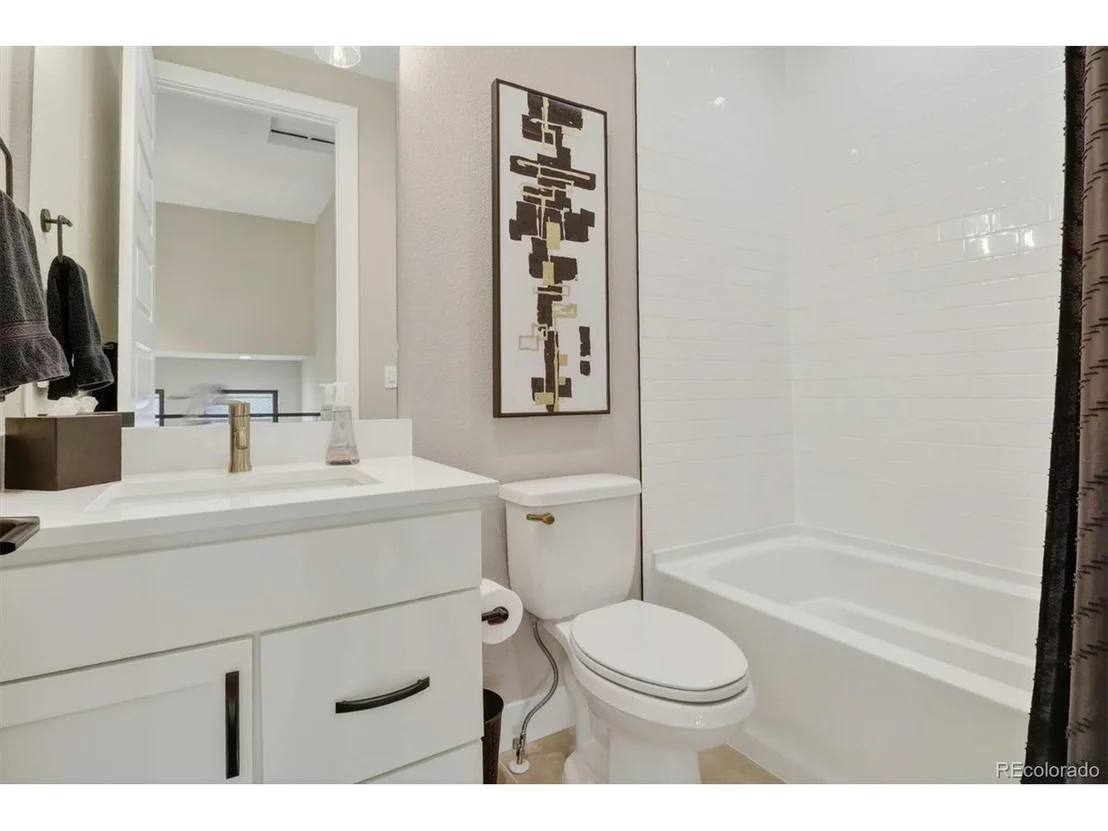 Photo of 1751 Barefoot Dr