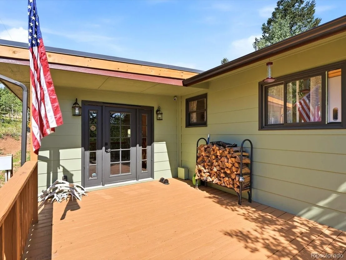 Photo of 277 Timbertop Rd