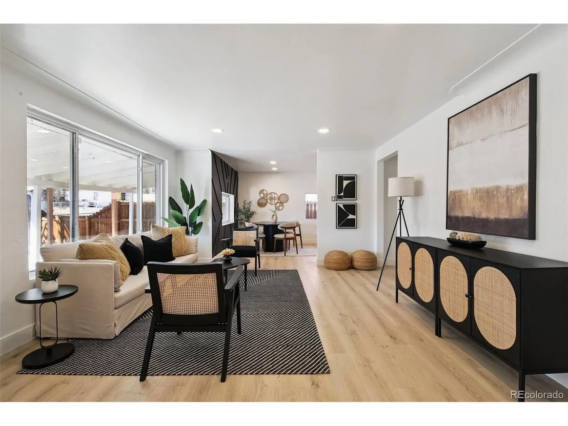 Photo of 256 King St