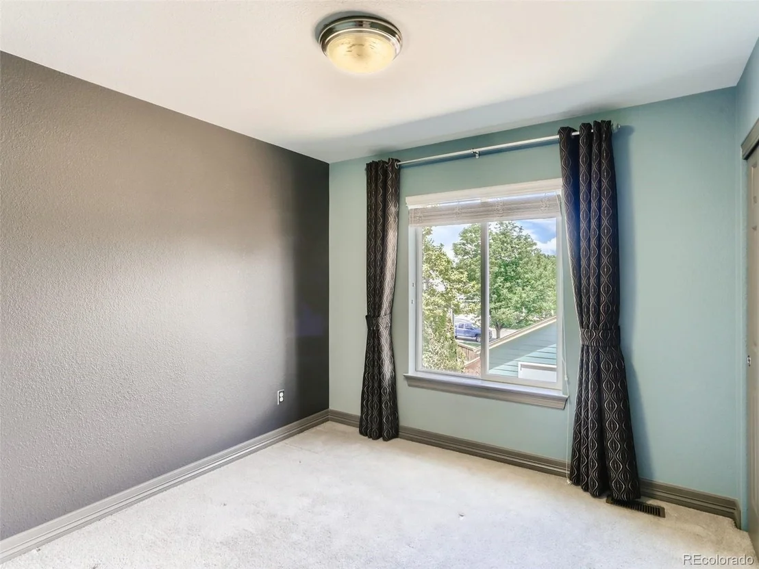 Photo of 1610 Heirloom Way