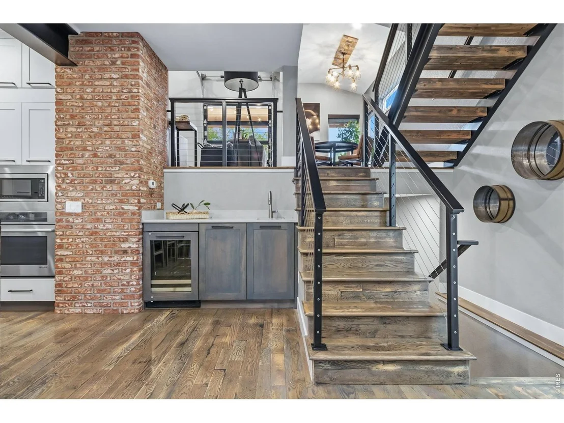 Photo of 345 Pascal St