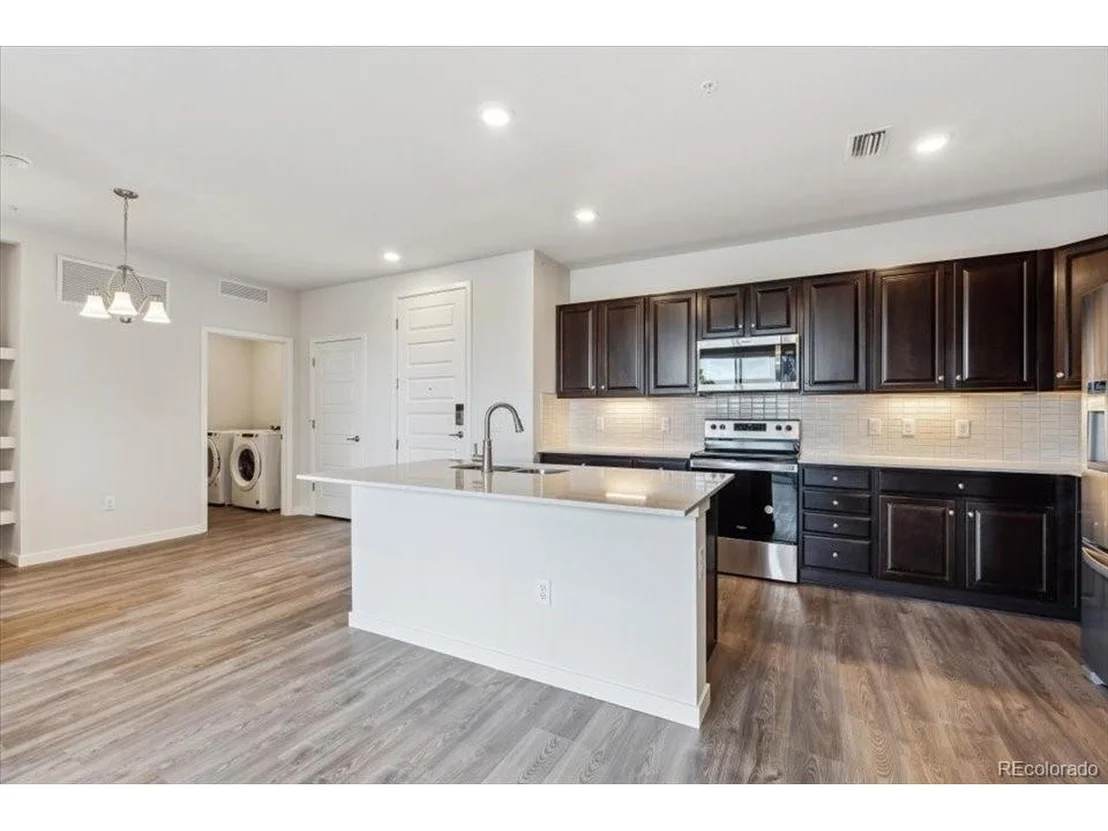 Photo of Unit 2104 at 485 Interlocken Blvd
