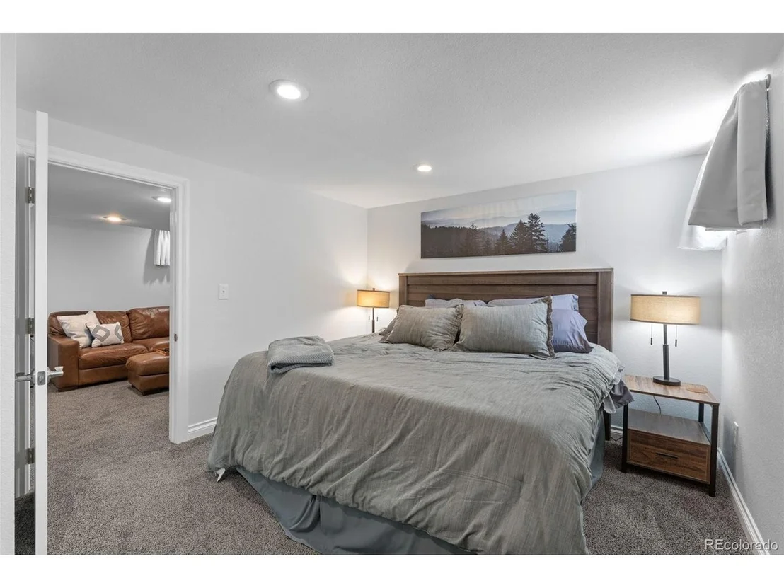 Photo of 6518 W 70th Pl