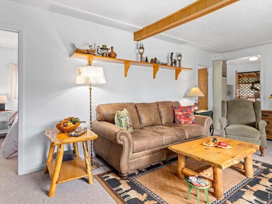 Photo of 1155 Broadview Rd