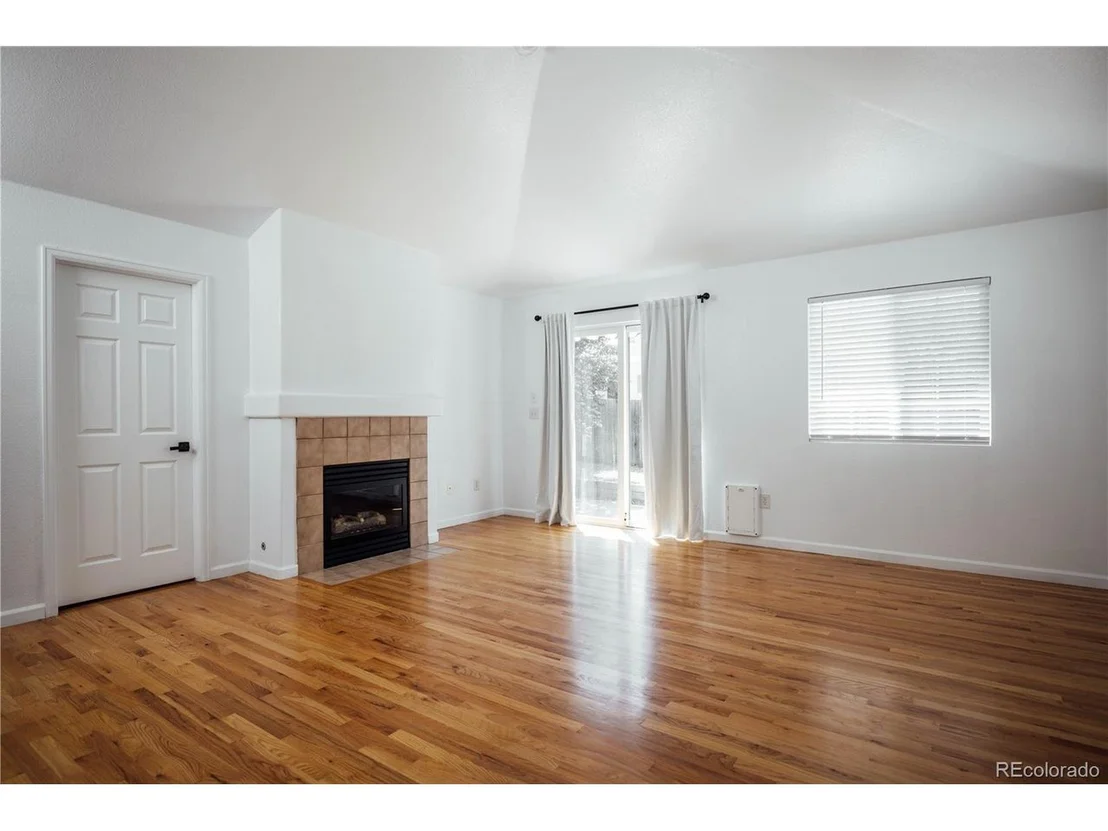 Photo of 18656 E Harvard Dr