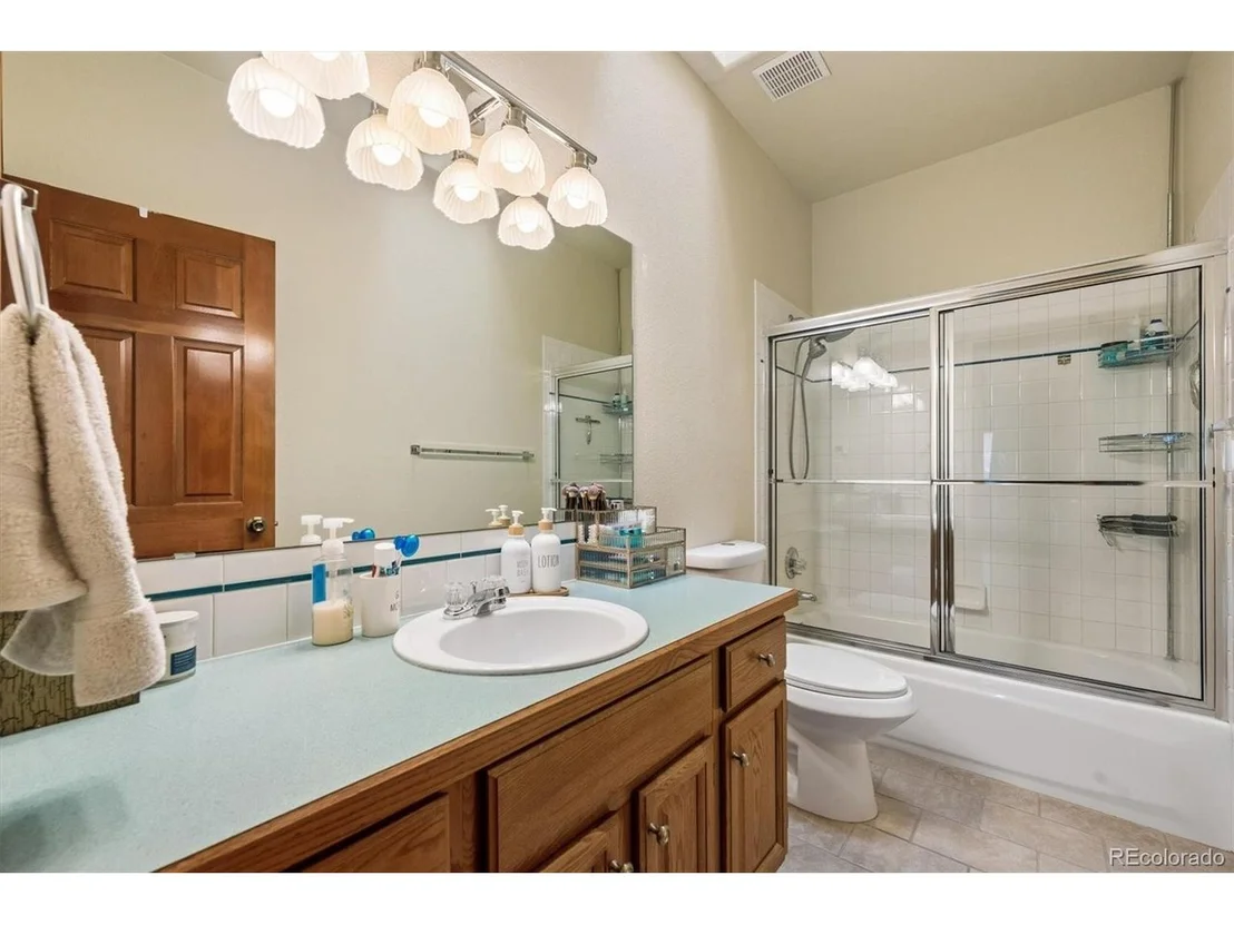 Photo of 33 Sandra Ln