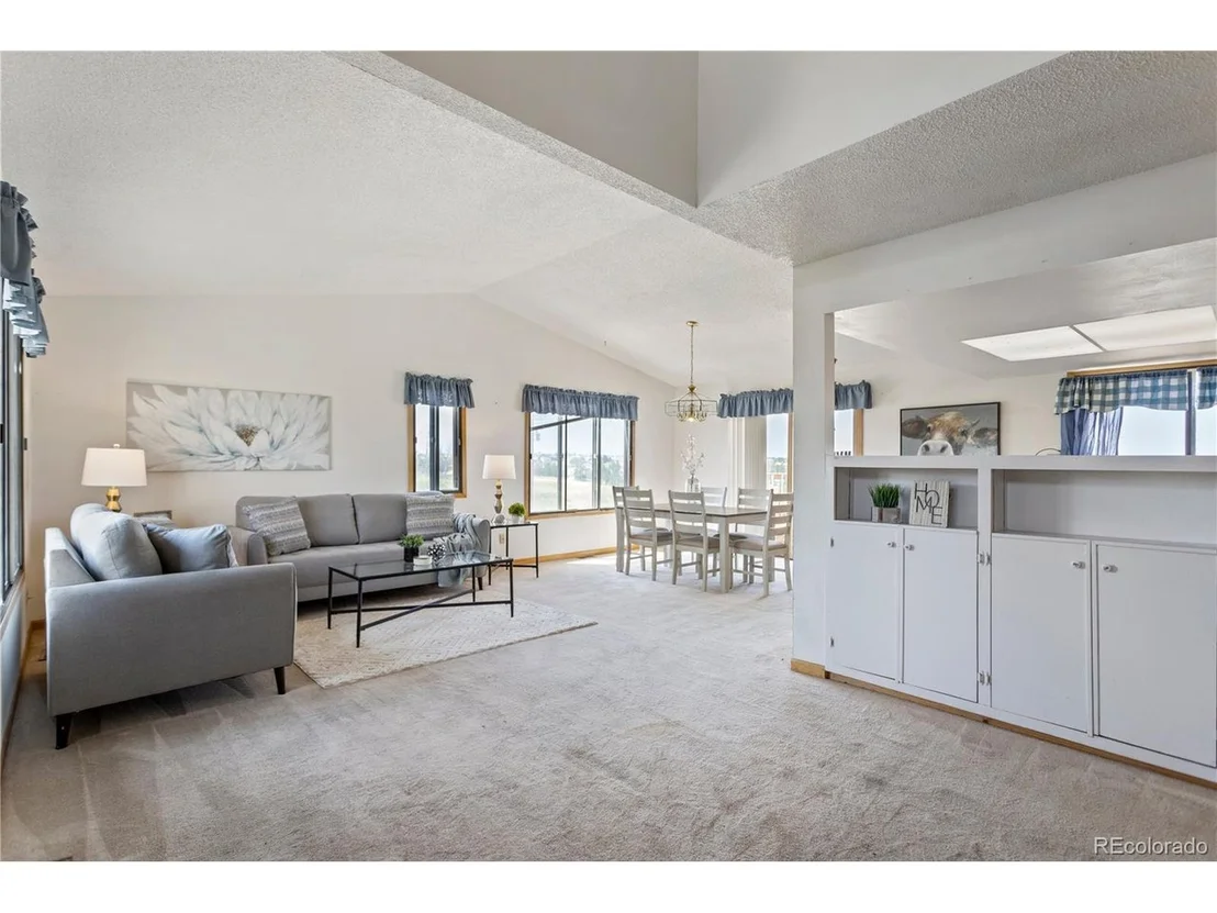 Photo of 752 Meadow Station Cir