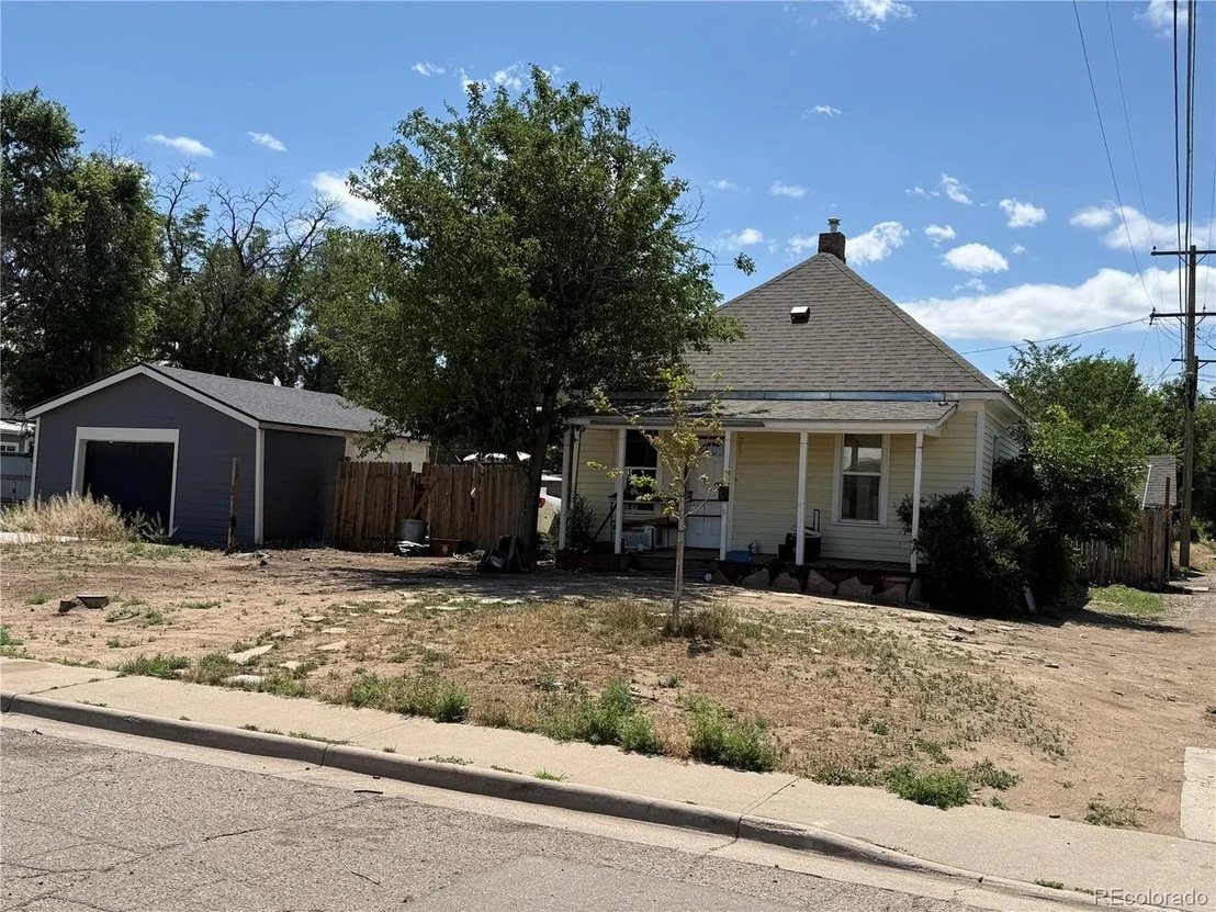 Photo of 1151 2nd Ave