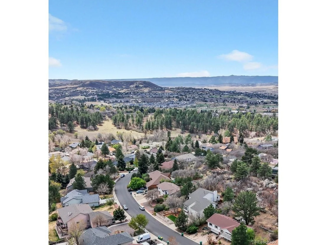 Photo of 243 Dawson Dr